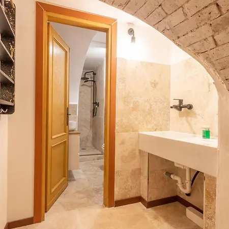 Apartamento Viola - Bohemian 1-bedroom Flat In Artists' Quarter